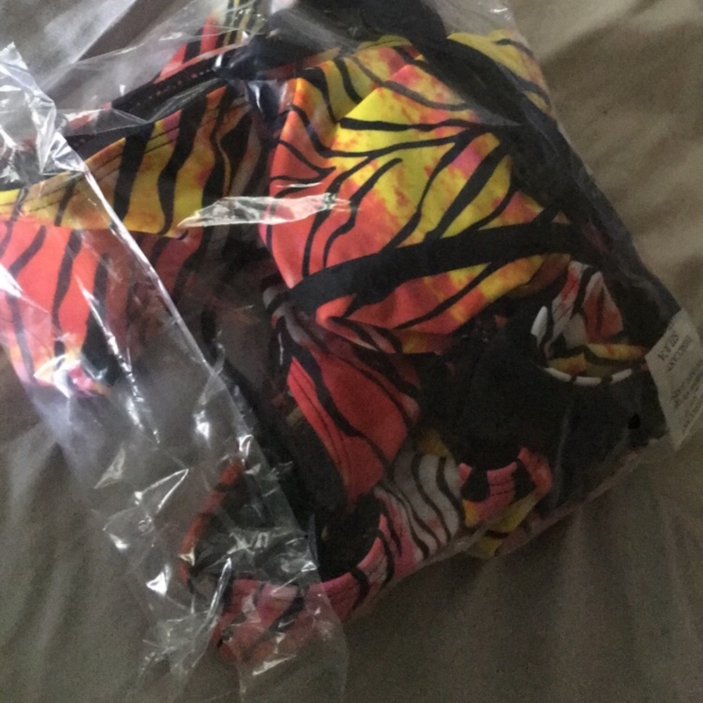 🌈2pc Connected SWIMSUIT - Picture 4 of 4